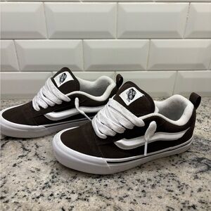 Vans Old Skool Brown and White Low-Top Skate Sneakers Womens 7 men’s 5.5 nwot